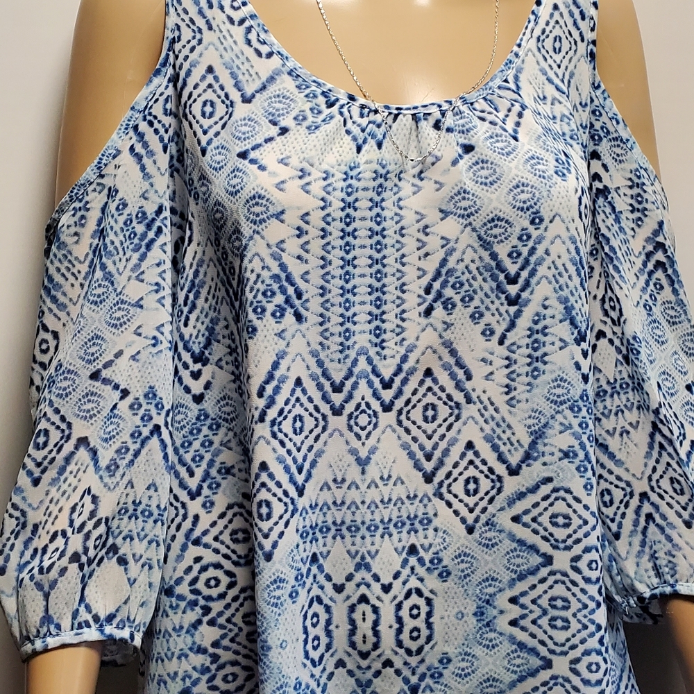 Daisy Fuentes Top.